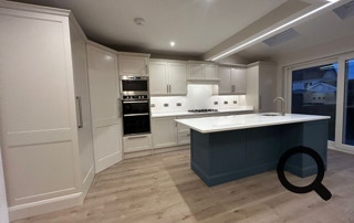 bespoke shaker style kitchen